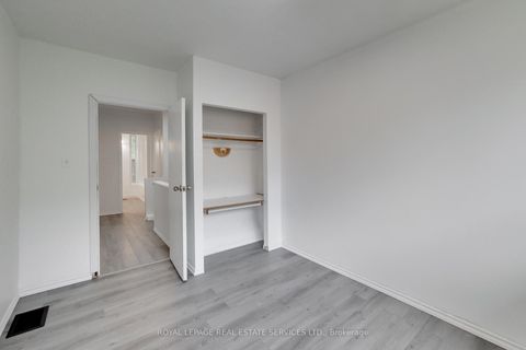 Photo 21 at 54 - 6 Leith Hill Road, Don Valley Village, Toronto