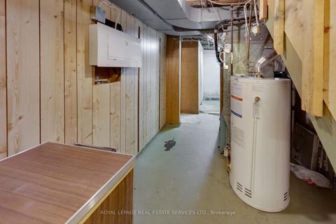 Photo 23 at 54 - 6 Leith Hill Road, Don Valley Village, Toronto