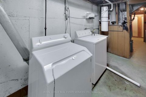Photo 24 at 54 - 6 Leith Hill Road, Don Valley Village, Toronto