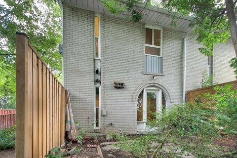 Photo 27 at 54 - 6 Leith Hill Road, Don Valley Village, Toronto