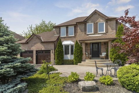 Photo 2 at 31 Bloomfield Trail, Oak Ridges, Richmond Hill
