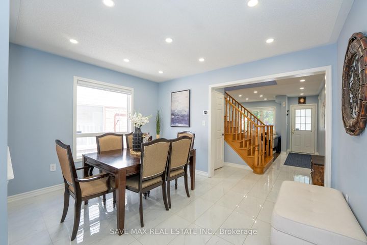 Photo 9 at 58 Ponymeadow Way, Credit Valley, Brampton