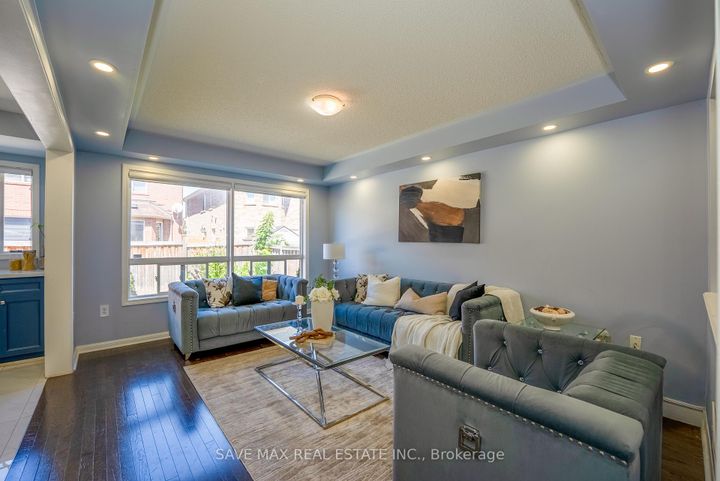 Photo 10 at 58 Ponymeadow Way, Credit Valley, Brampton