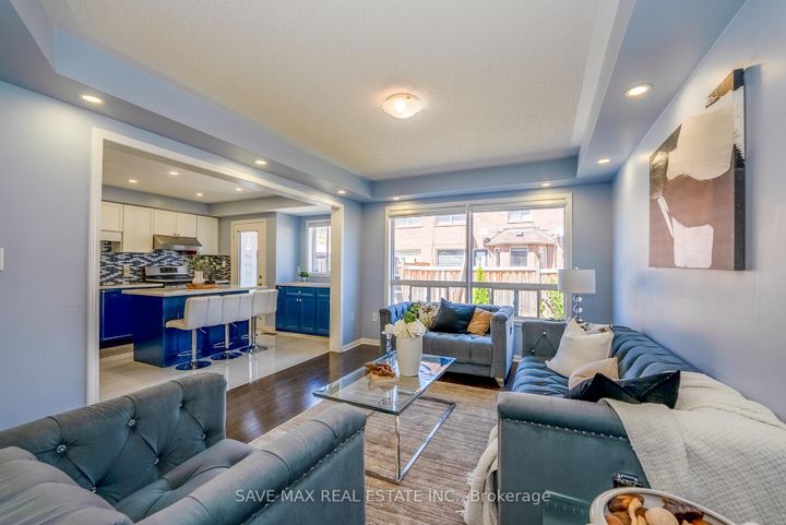Photo 11 at 58 Ponymeadow Way, Credit Valley, Brampton