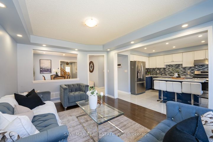 Photo 12 at 58 Ponymeadow Way, Credit Valley, Brampton