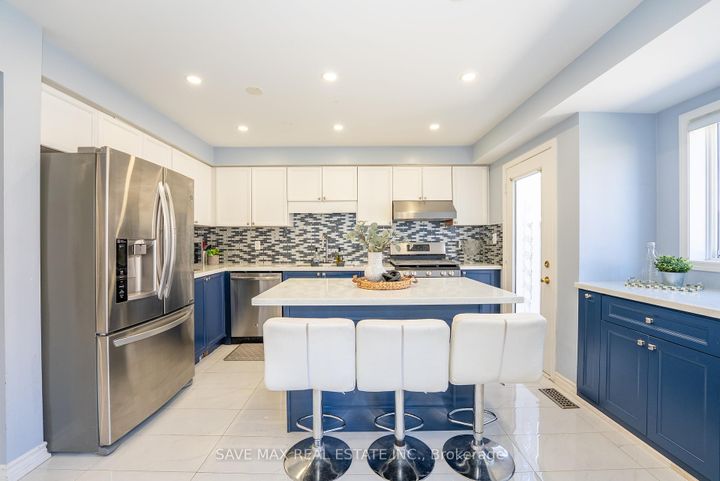 Photo 16 at 58 Ponymeadow Way, Credit Valley, Brampton