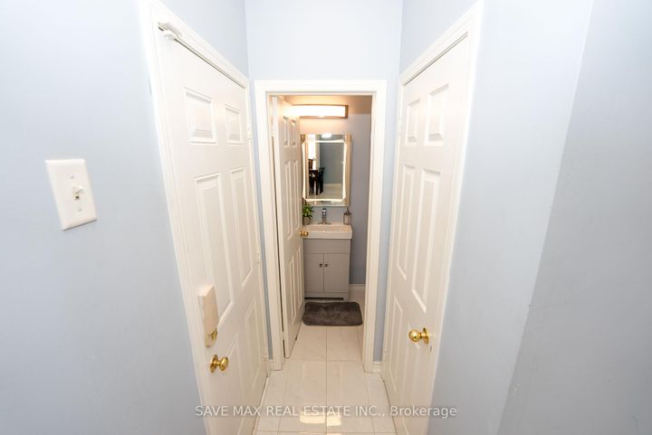 Photo 17 at 58 Ponymeadow Way, Credit Valley, Brampton