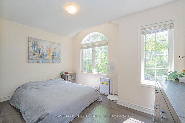 Photo 33 at 58 Ponymeadow Way, Credit Valley, Brampton