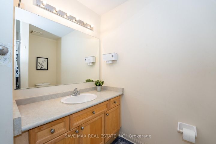 Photo 37 at 58 Ponymeadow Way, Credit Valley, Brampton