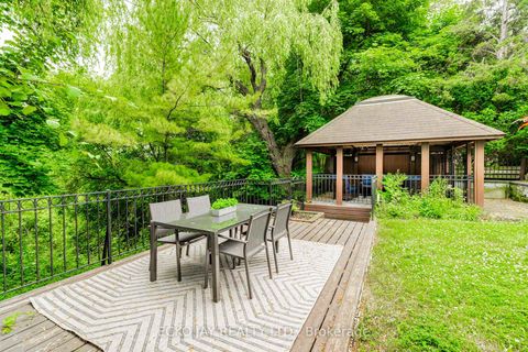 Photo 32 at 45 Broadleaf Road, Don Mills, Toronto