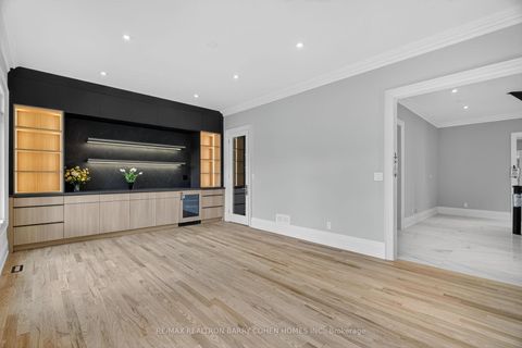 Photo 7 at 63 Gordon Road, Windfields, Toronto