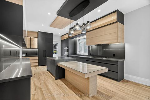Photo 9 at 63 Gordon Road, Windfields, Toronto