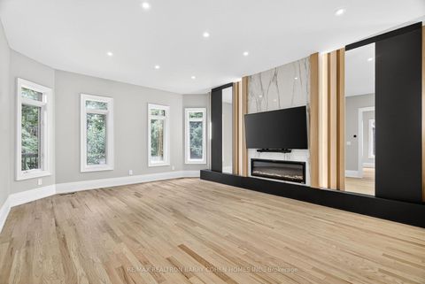 Photo 11 at 63 Gordon Road, Windfields, Toronto