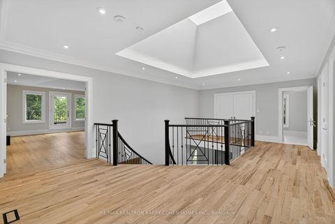 Photo 14 at 63 Gordon Road, Windfields, Toronto