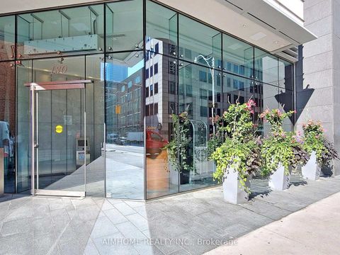 Photo 1 at 5004 - 180 University Avenue, Bay Street Corridor, Toronto