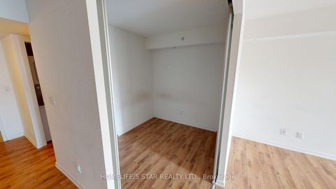 Photo 11 at 321 - 20 JOE SHUSTER Way, South Parkdale, Toronto