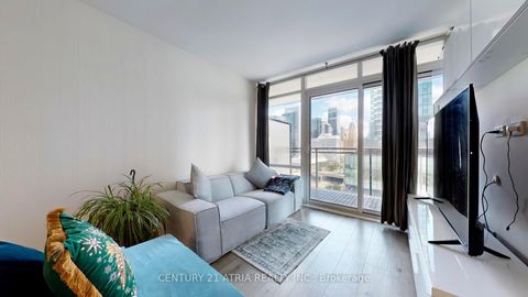 Photo 2 at 1708 - 4K Spadina Avenue, Waterfront Communities C1, Toronto