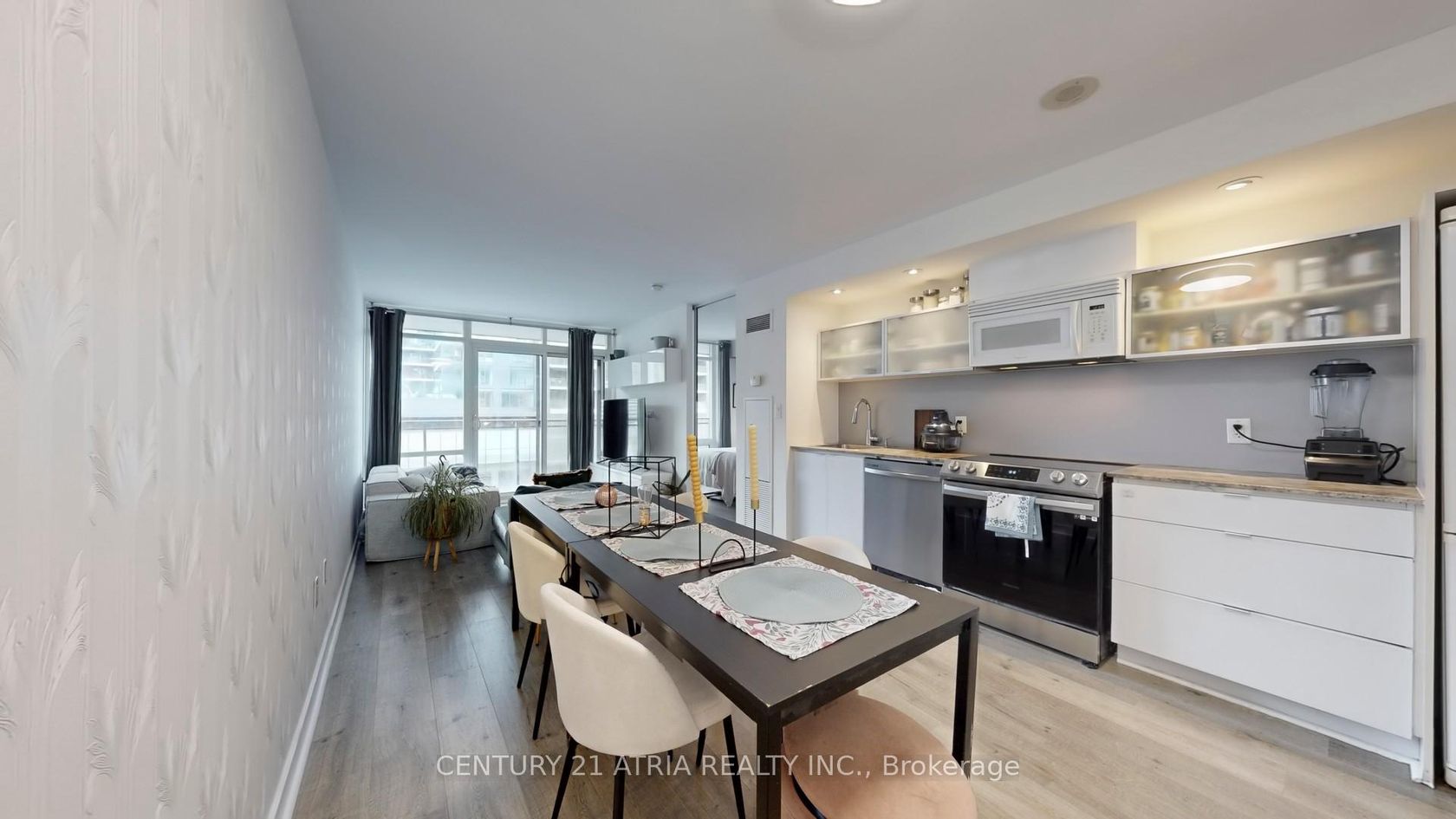 1708 - 4K Spadina Avenue, Waterfront Communities C1, Toronto by Loree Meneguzzi Real Estate 1708 - 4K Spadina Avenue, Waterfront Communities C1, Toronto