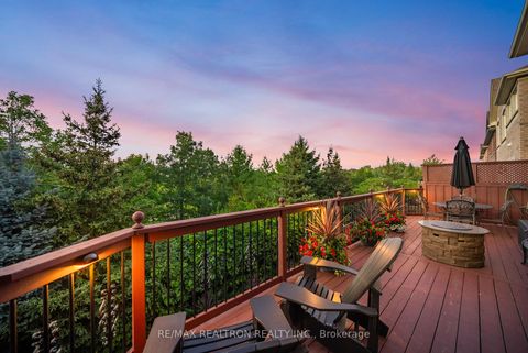 Photo 6 at 93 Timna Crescent, Patterson, Vaughan