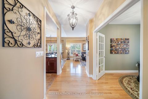Photo 17 at 93 Timna Crescent, Patterson, Vaughan