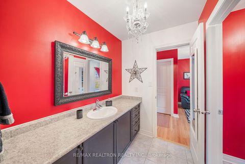 Photo 23 at 93 Timna Crescent, Patterson, Vaughan