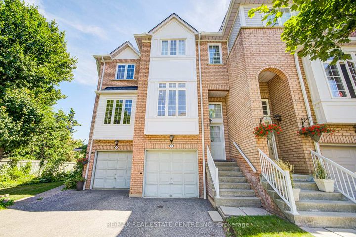 Photo 1 at 19 - 280 Hillcrest Avenue, Cooksville, Mississauga