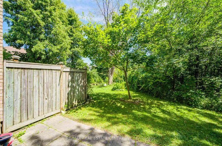 Photo 34 at 19 - 280 Hillcrest Avenue, Cooksville, Mississauga
