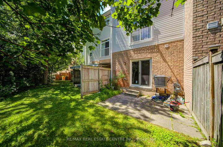 Photo 37 at 19 - 280 Hillcrest Avenue, Cooksville, Mississauga