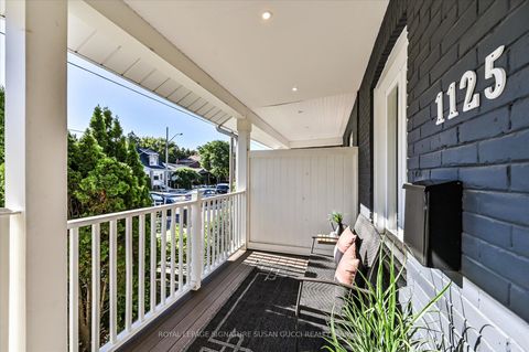 Photo 3 at 1125 Woodbine Avenue, East York, Toronto