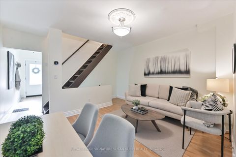 Photo 9 at 1125 Woodbine Avenue, East York, Toronto