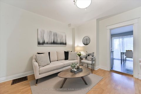 Photo 10 at 1125 Woodbine Avenue, East York, Toronto