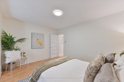 Photo 20 at 1125 Woodbine Avenue, East York, Toronto
