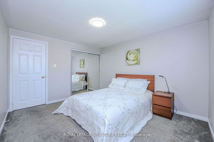 Photo 29 at 2547 Raglan Court, Central Erin Mills, Mississauga
