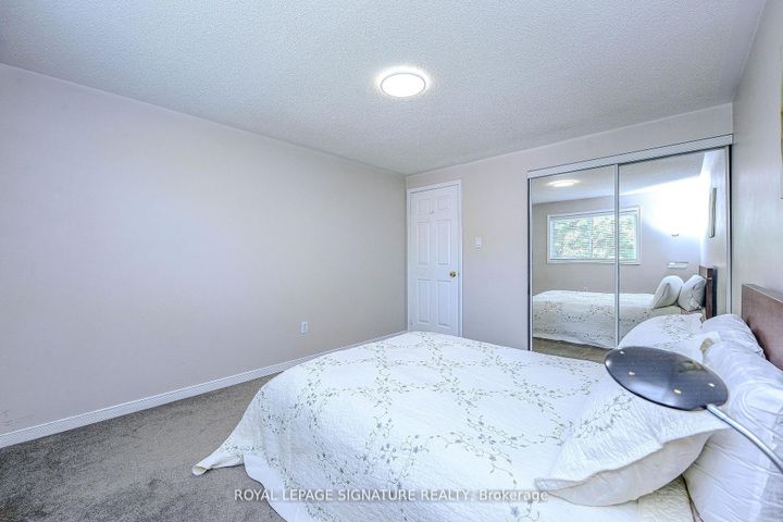 Photo 30 at 2547 Raglan Court, Central Erin Mills, Mississauga