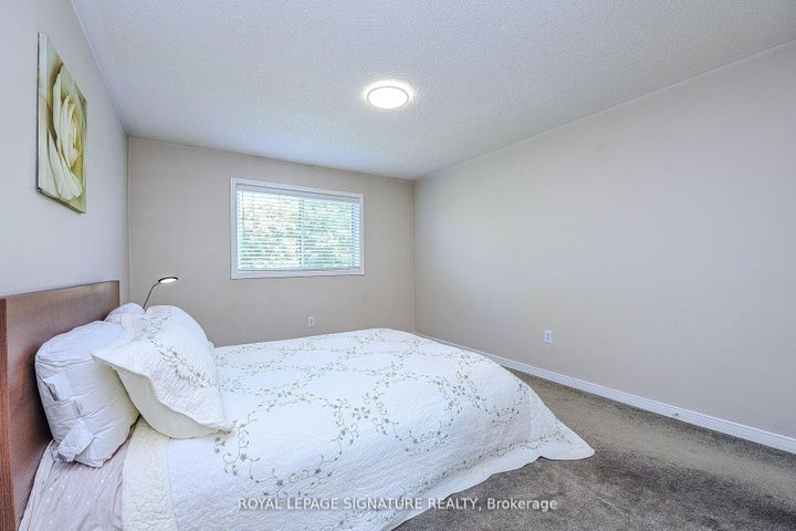 Photo 31 at 2547 Raglan Court, Central Erin Mills, Mississauga