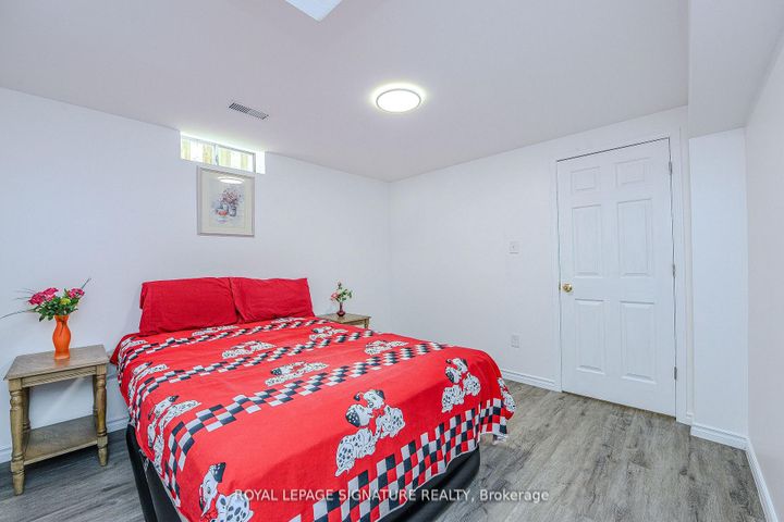 Photo 40 at 2547 Raglan Court, Central Erin Mills, Mississauga
