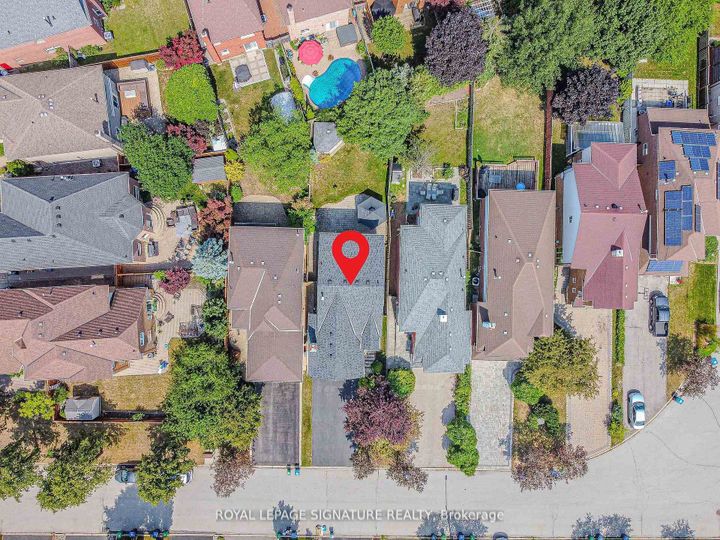 Photo 49 at 2547 Raglan Court, Central Erin Mills, Mississauga