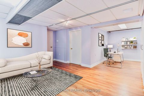 Photo 10 at 12 - 50 Three Valleys Drive, Donalda, Toronto