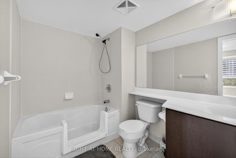 Photo 19 at 803 - 20 North Park Road, Beverley Glen, Vaughan Photo 19 at 803 - 20 North Park Road, Beverley Glen, Vaughan