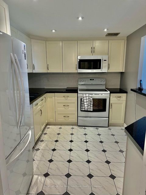 Photo 12 at 611 - 20 Dean Park Road, Rouge E11, Toronto