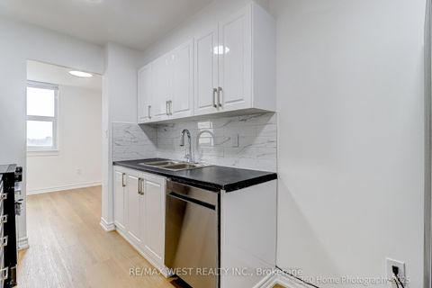 Photo 4 at 803 - 3 Massey Square, Crescent Town, Toronto