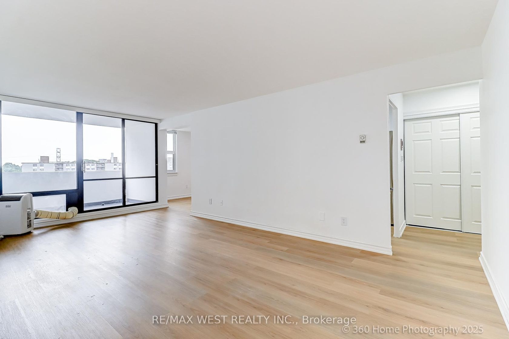 803 - 3 Massey Square, Crescent Town, Toronto 