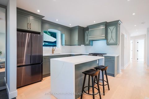 Photo 6 at 21 Karnwood Drive, Birchmount, Toronto