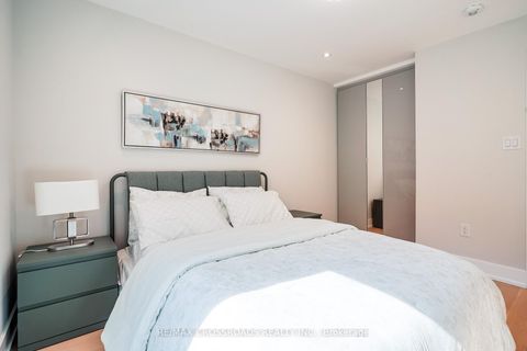 Photo 9 at 21 Karnwood Drive, Birchmount, Toronto