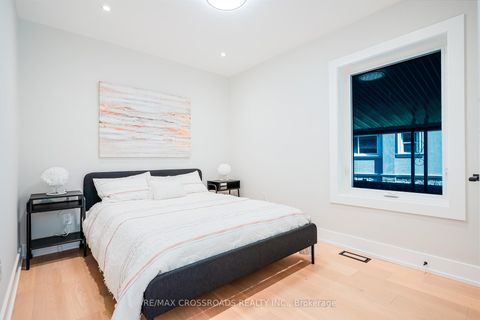 Photo 13 at 21 Karnwood Drive, Birchmount, Toronto