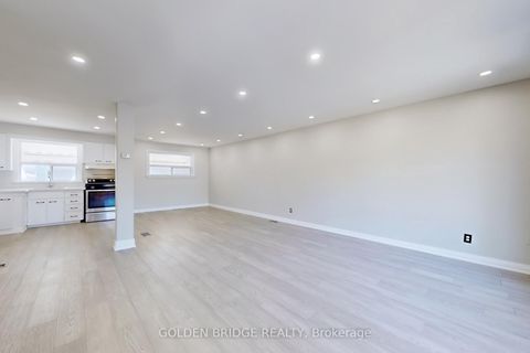 Photo 3 at 438 Centre Street E, Crosby, Richmond Hill