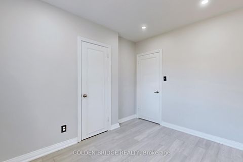 Photo 13 at 438 Centre Street E, Crosby, Richmond Hill