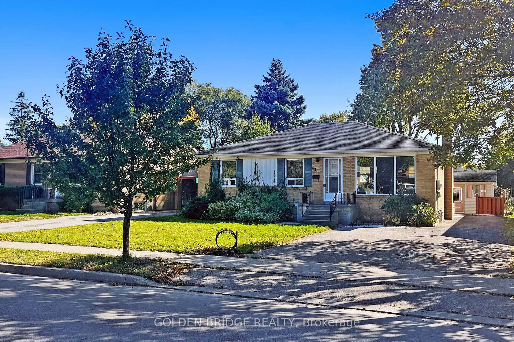 438 Centre Street E, Crosby, Richmond Hill 