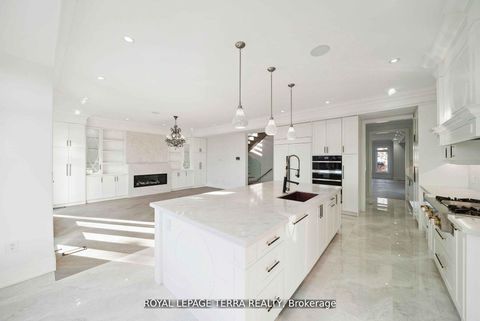 Photo 3 at 309 Ranee Avenue, Glen Park, Toronto