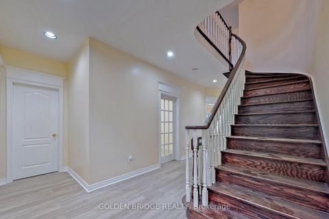 Photo 1 at 150 Larratt Lane, Westbrook, Richmond Hill
